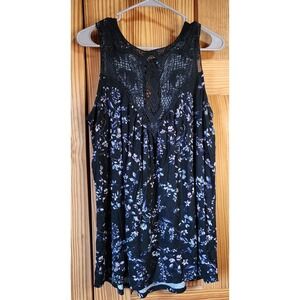 Maurices Floral Tank Top Women's XXL Lace Yoke Keyhole Back
